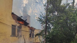 Пожарные потушили загоревшийся барак в Пятигорске